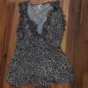 Brand new bcbgeneration 1 piece short outfit